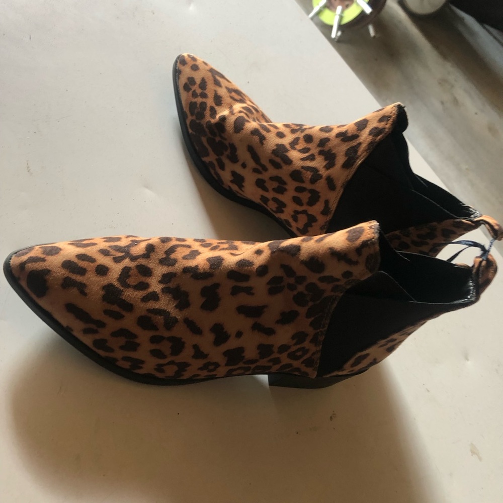 Ladies boots.